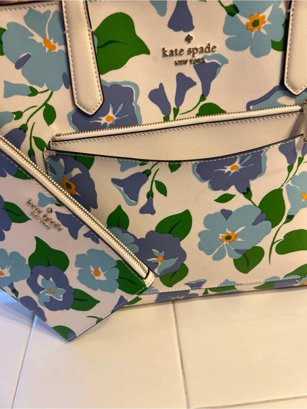 Kate Spade Staci Large Bag Set - Picture 3 of 16